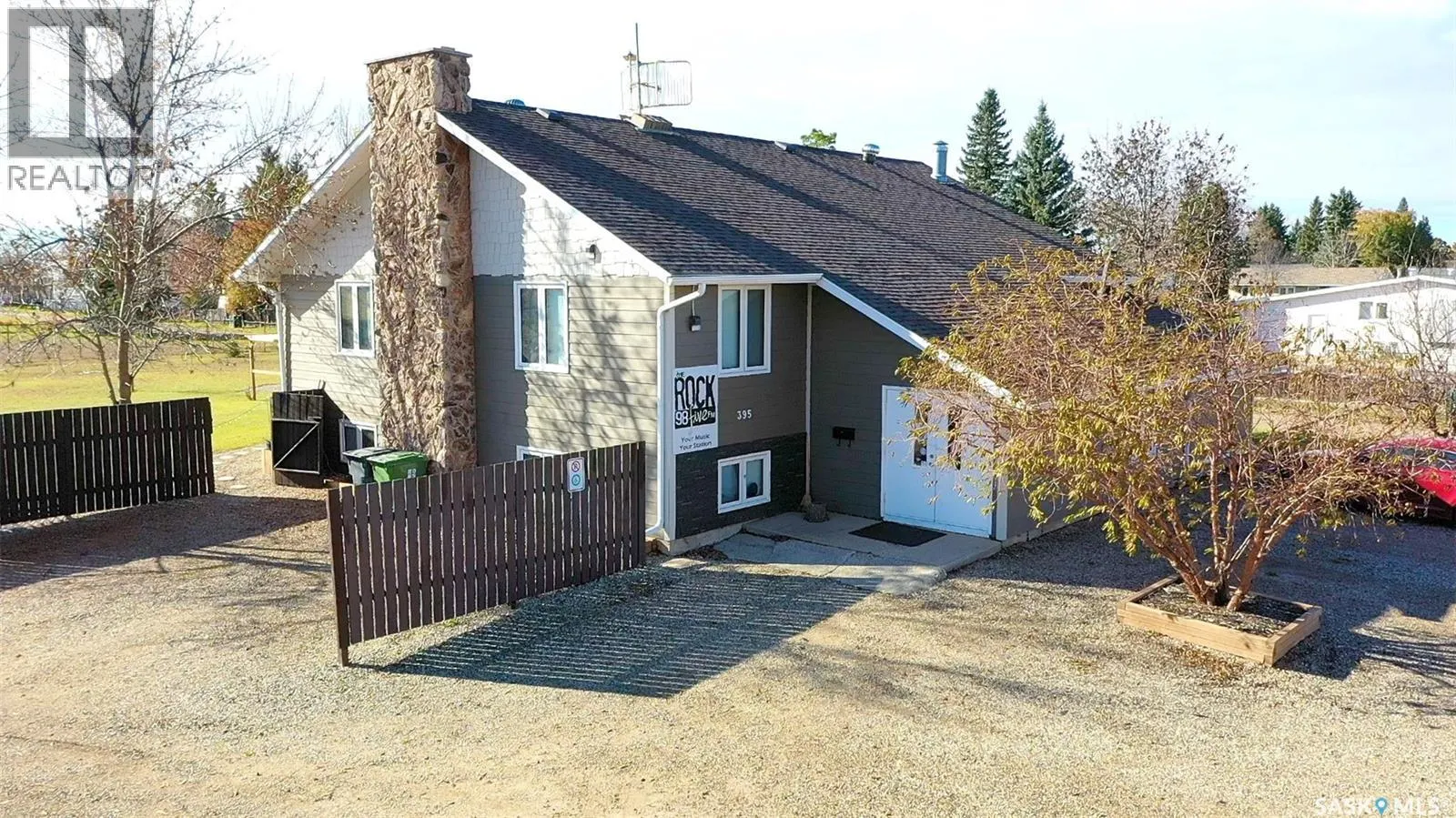 395 Riverview ROAD