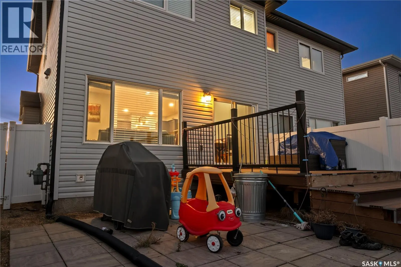 3842 Gee CRESCENT