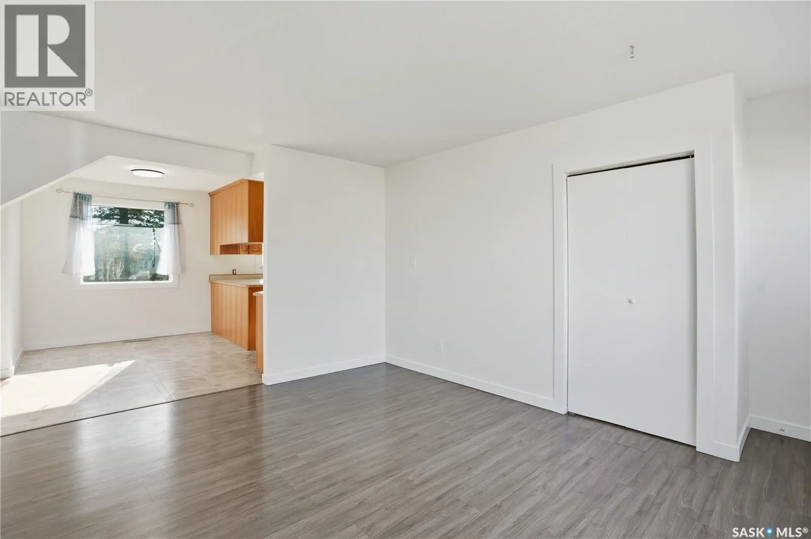 114 2nd STREET S