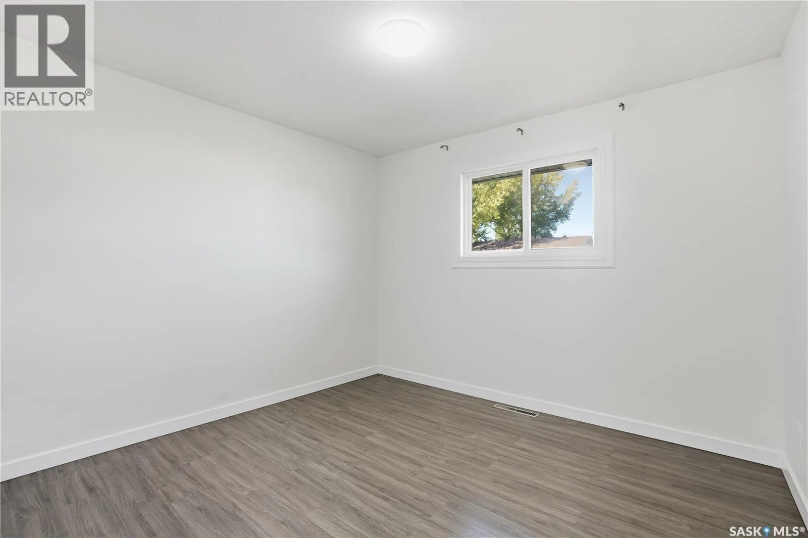114 2nd STREET S