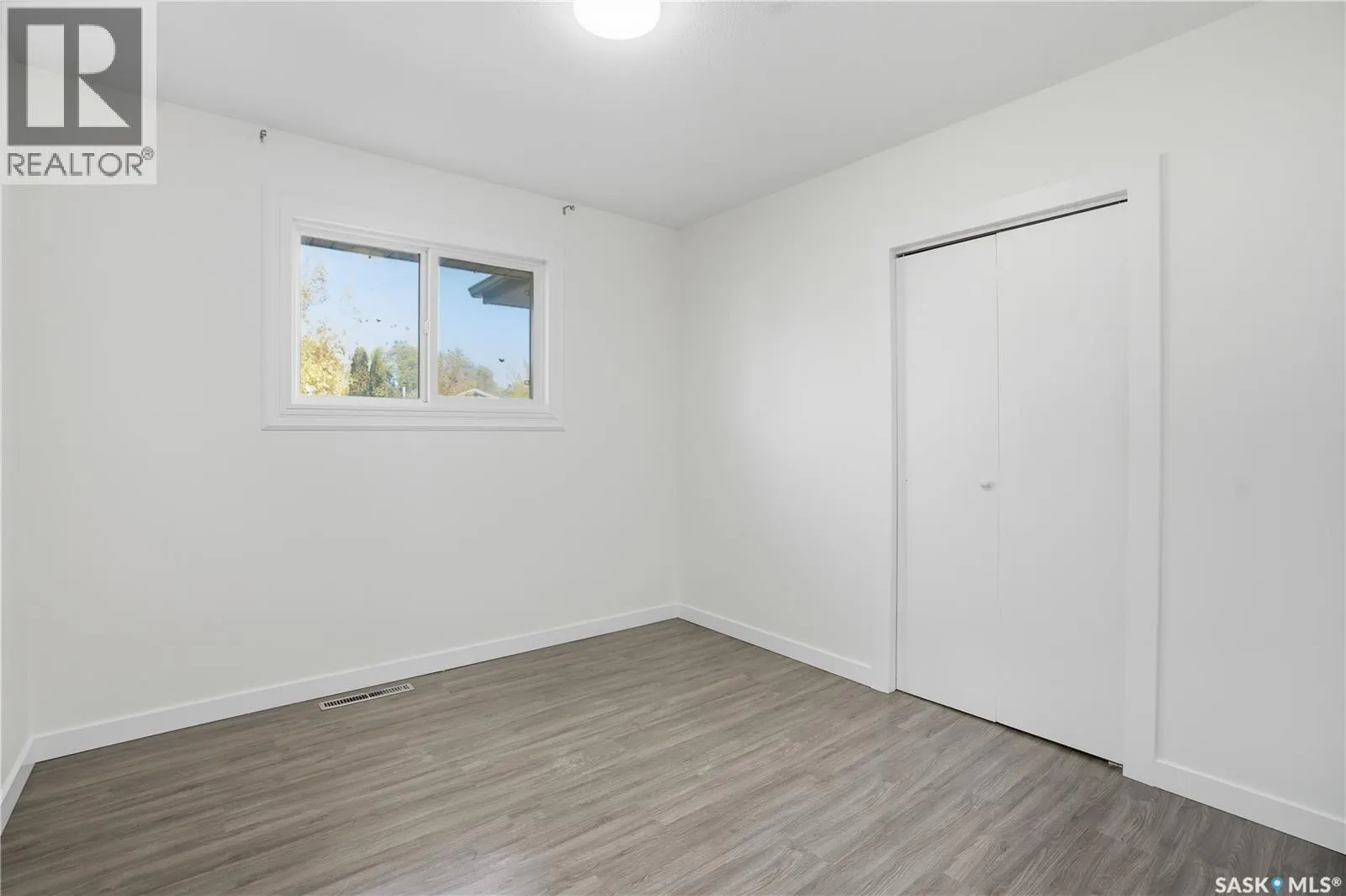 114 2nd STREET S