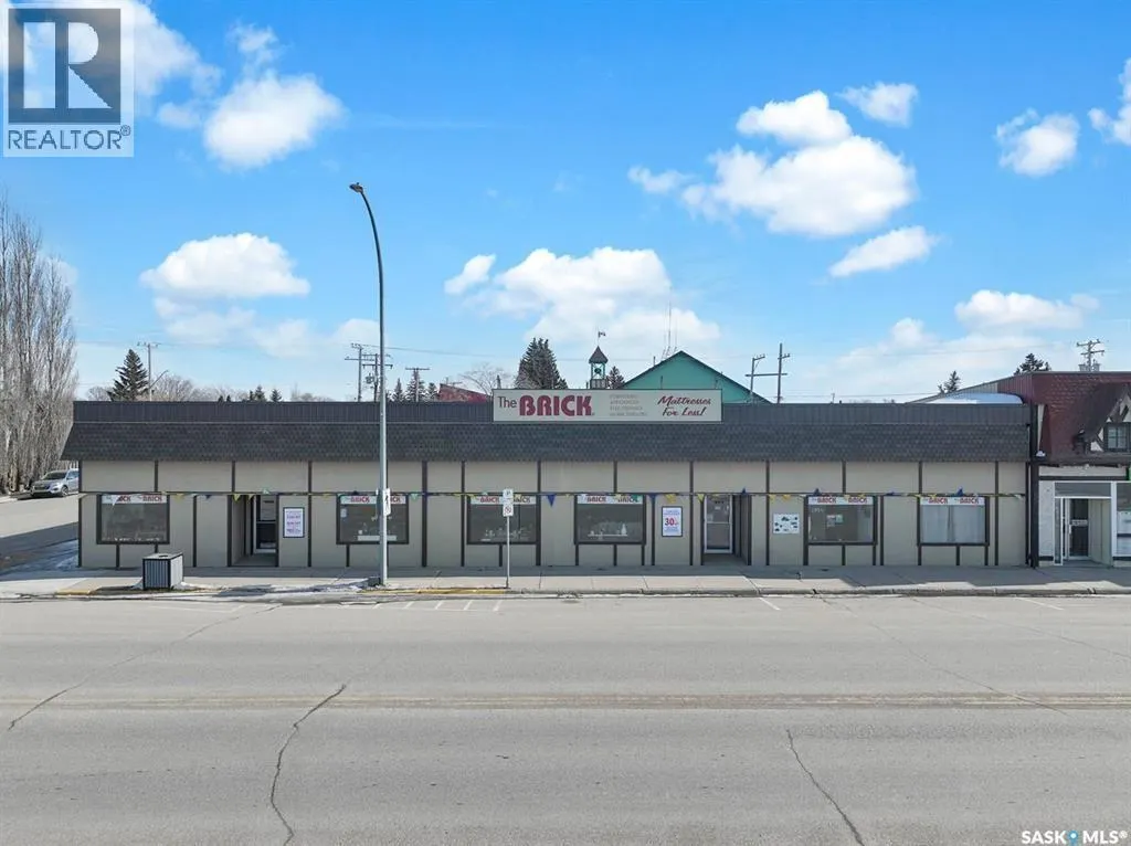 640 Main STREET