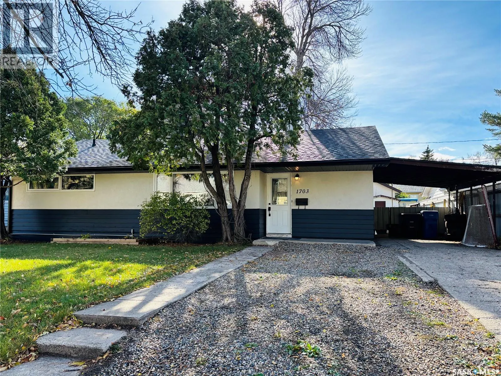 1703 McCormick CRESCENT