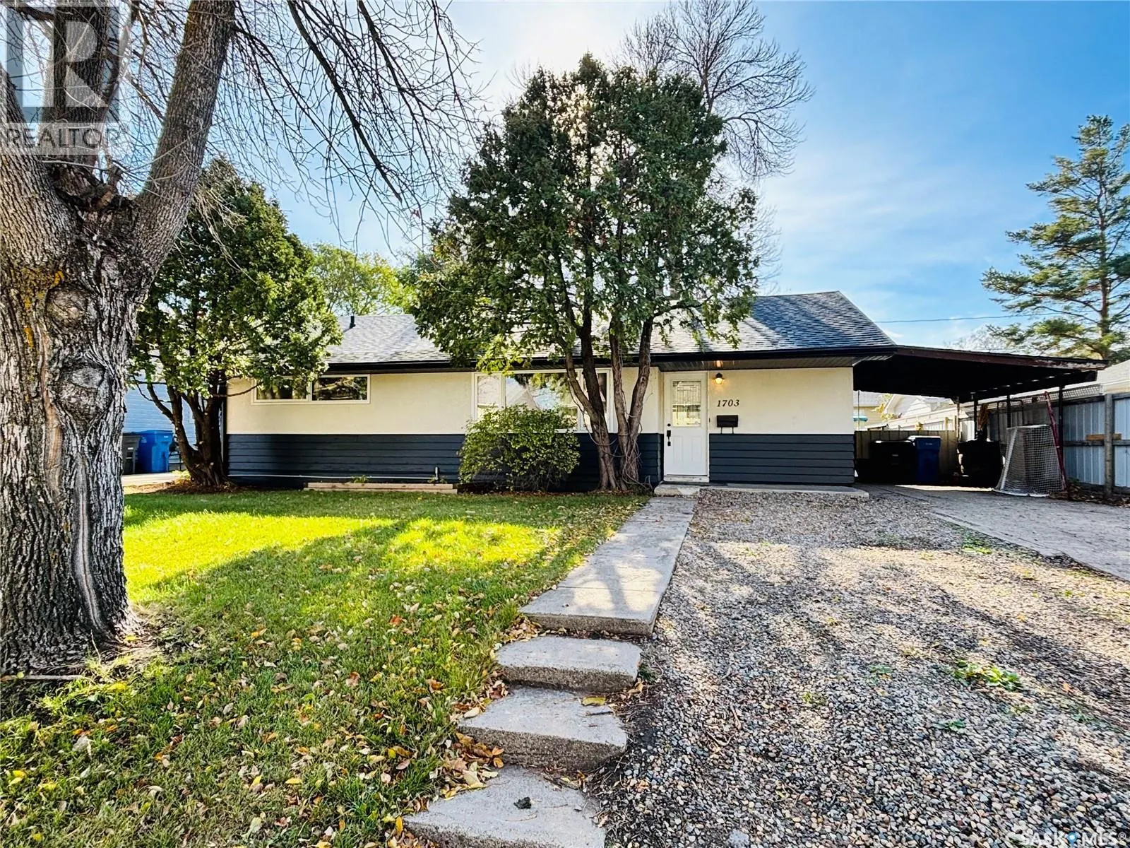 1703 McCormick CRESCENT