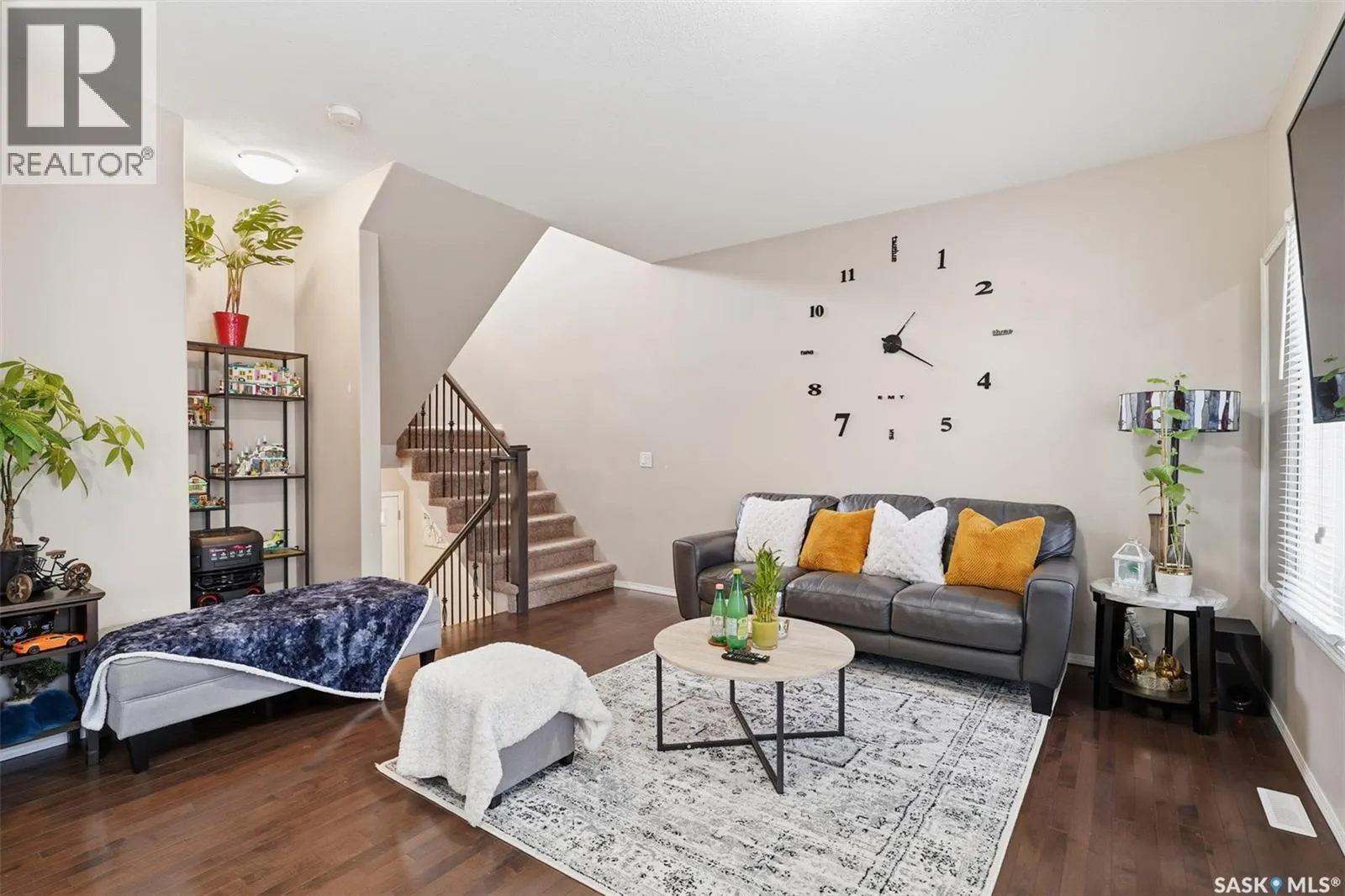 726 150 Langlois WAY