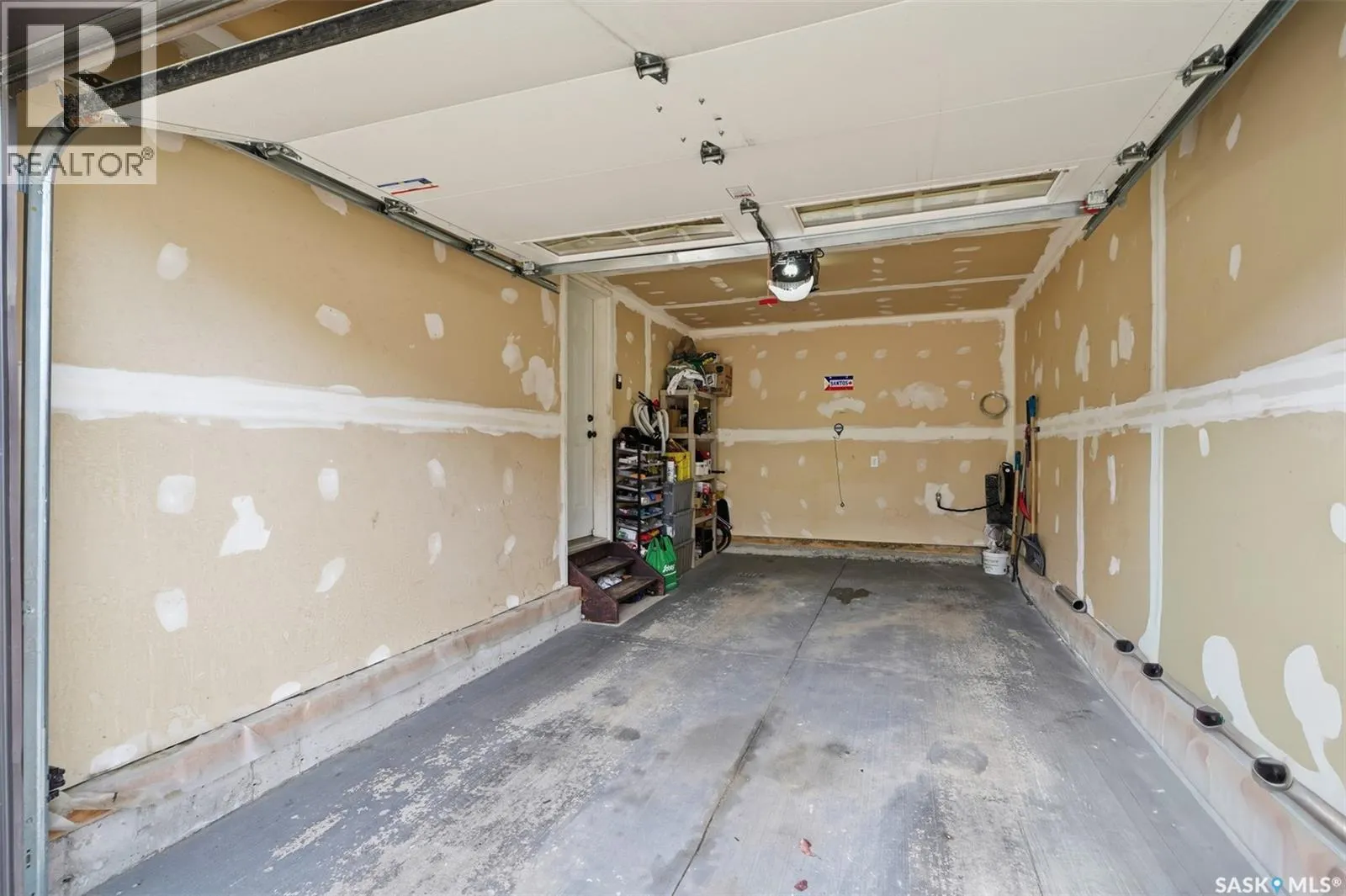 726 150 Langlois WAY