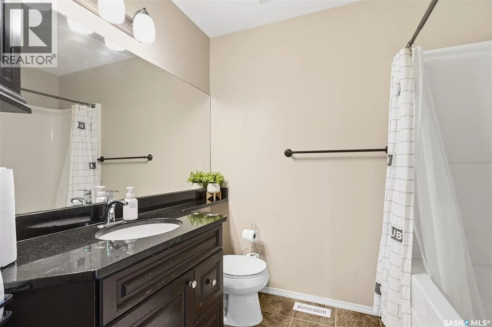 726 150 Langlois WAY