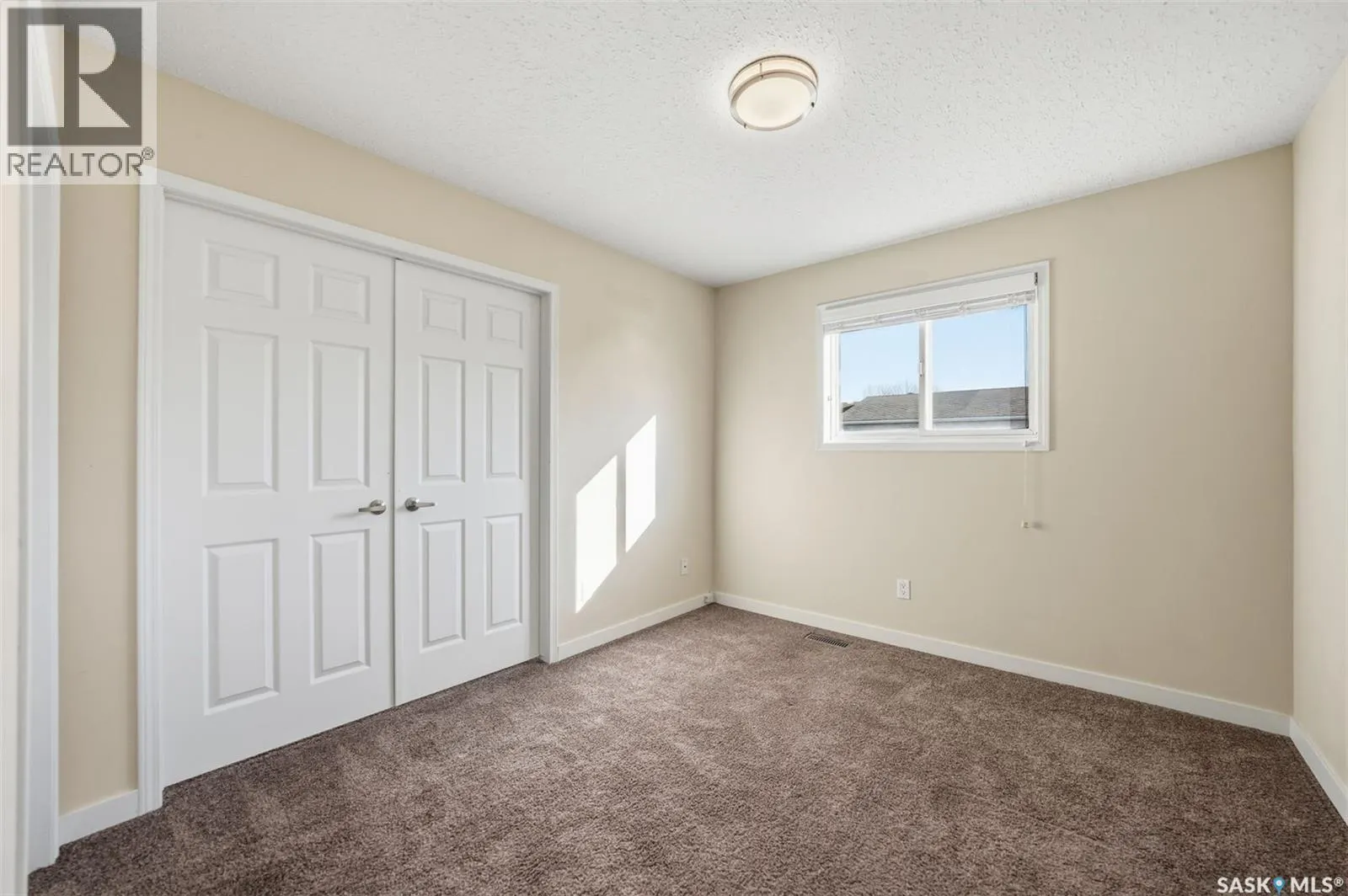 119 320 Heritage CRESCENT