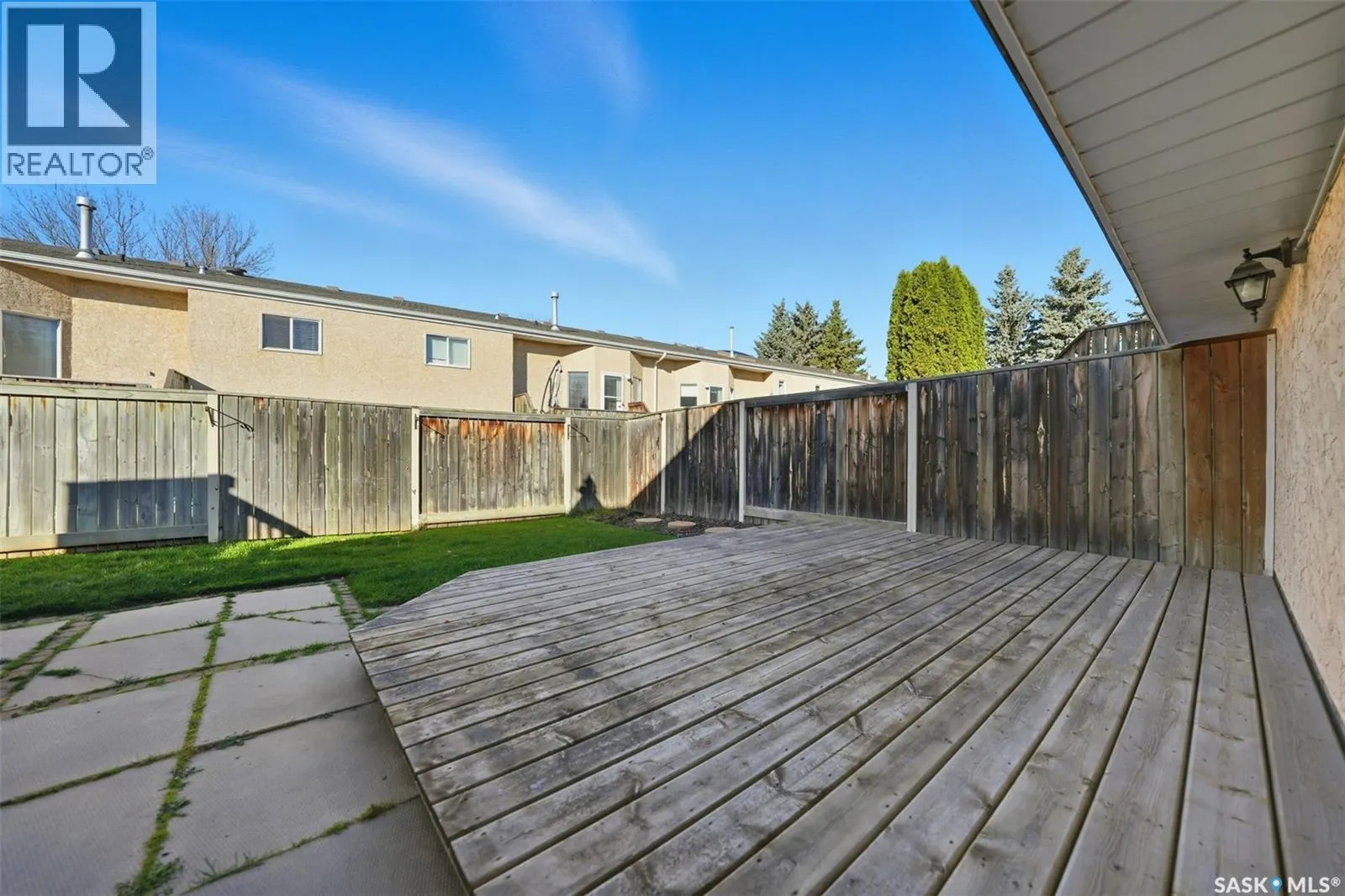 119 320 Heritage CRESCENT