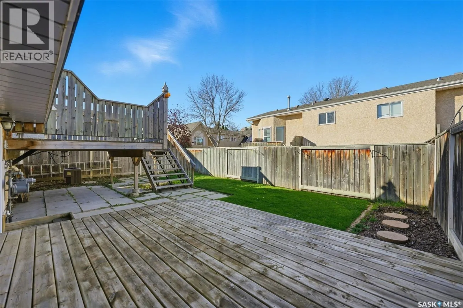119 320 Heritage CRESCENT