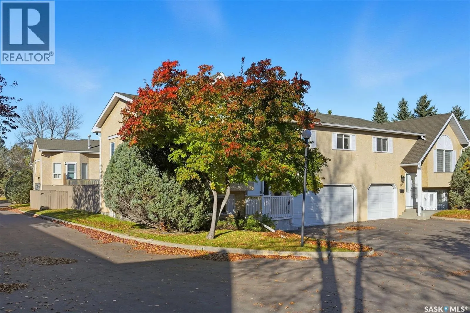 119 320 Heritage CRESCENT