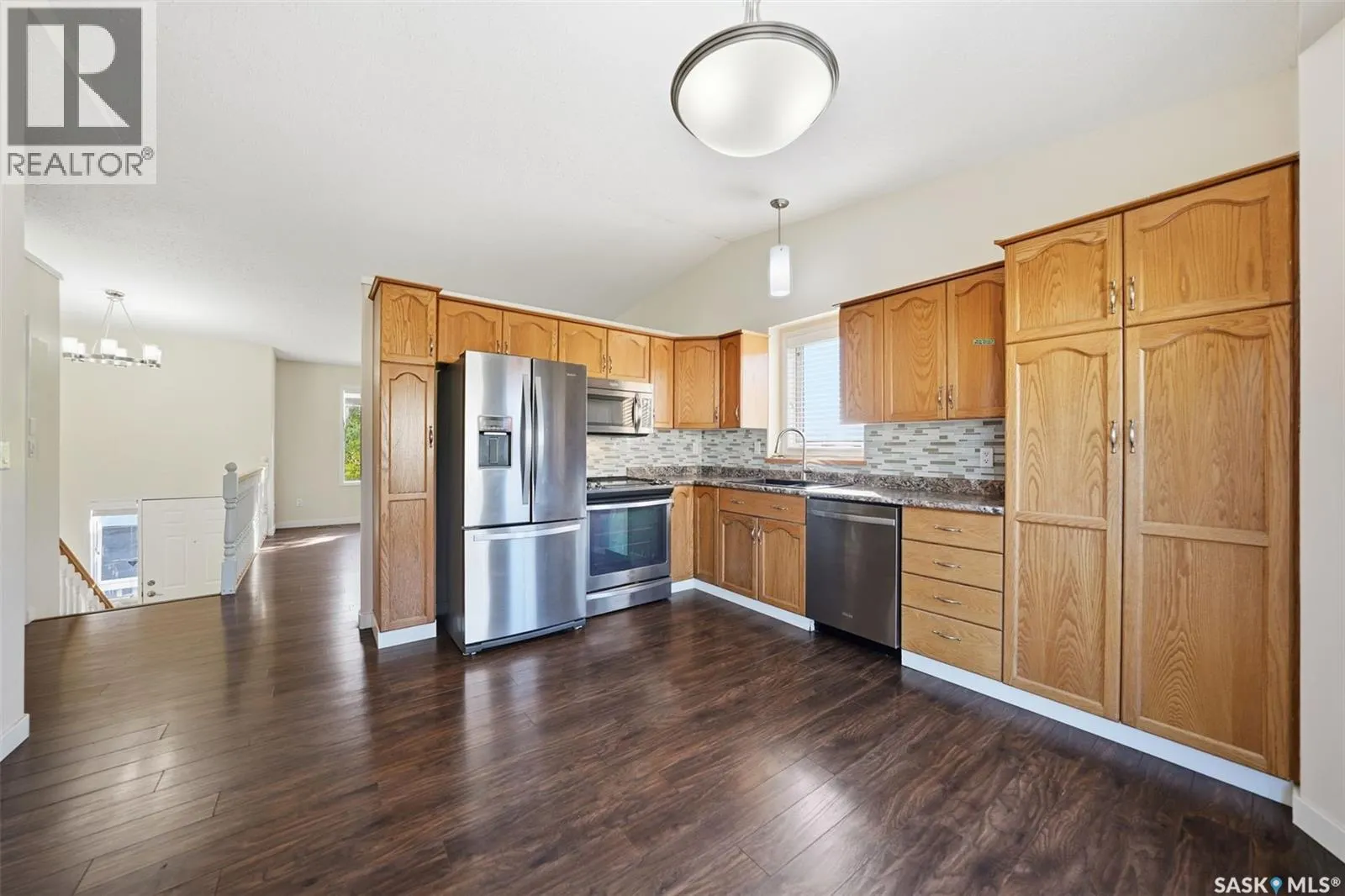 119 320 Heritage CRESCENT
