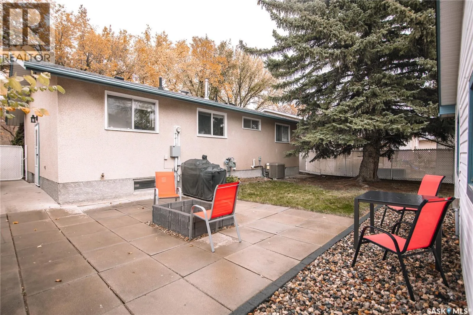 132 Nagel CRESCENT