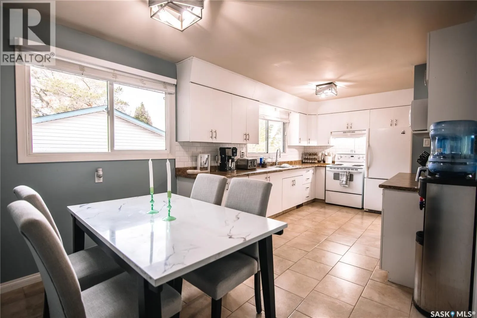132 Nagel CRESCENT