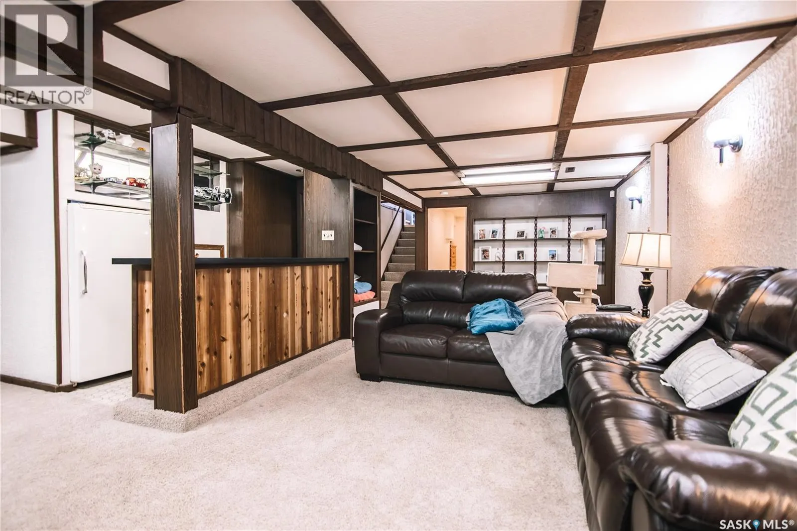 132 Nagel CRESCENT
