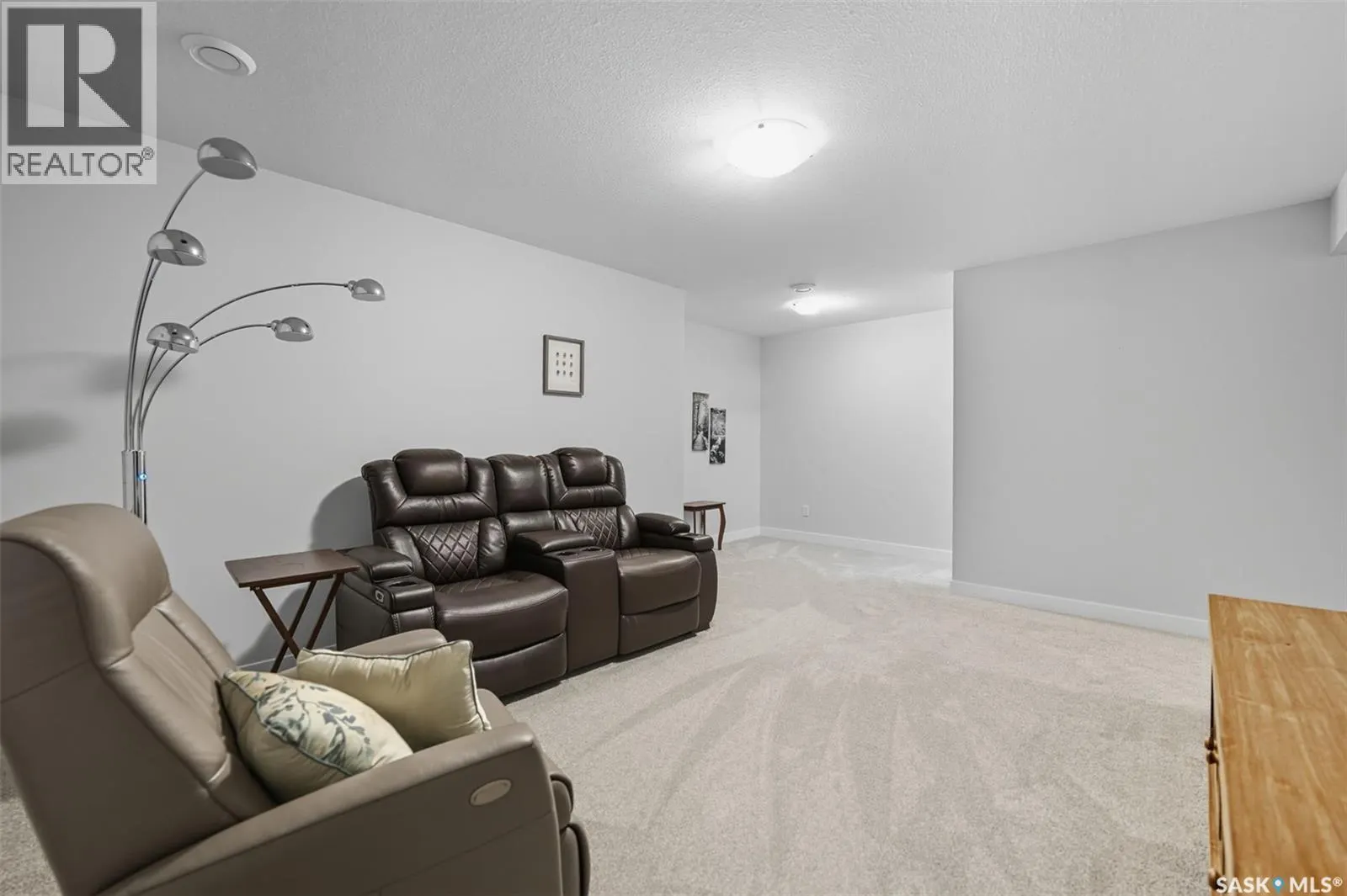 687 Secord BEND