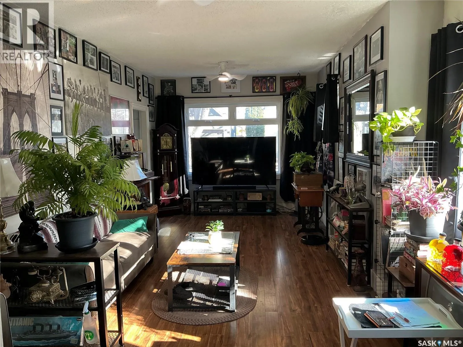 329 I AVENUE S