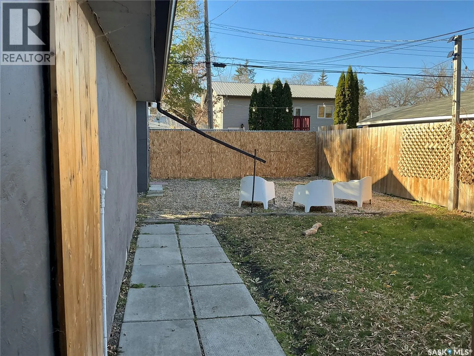 329 I AVENUE S