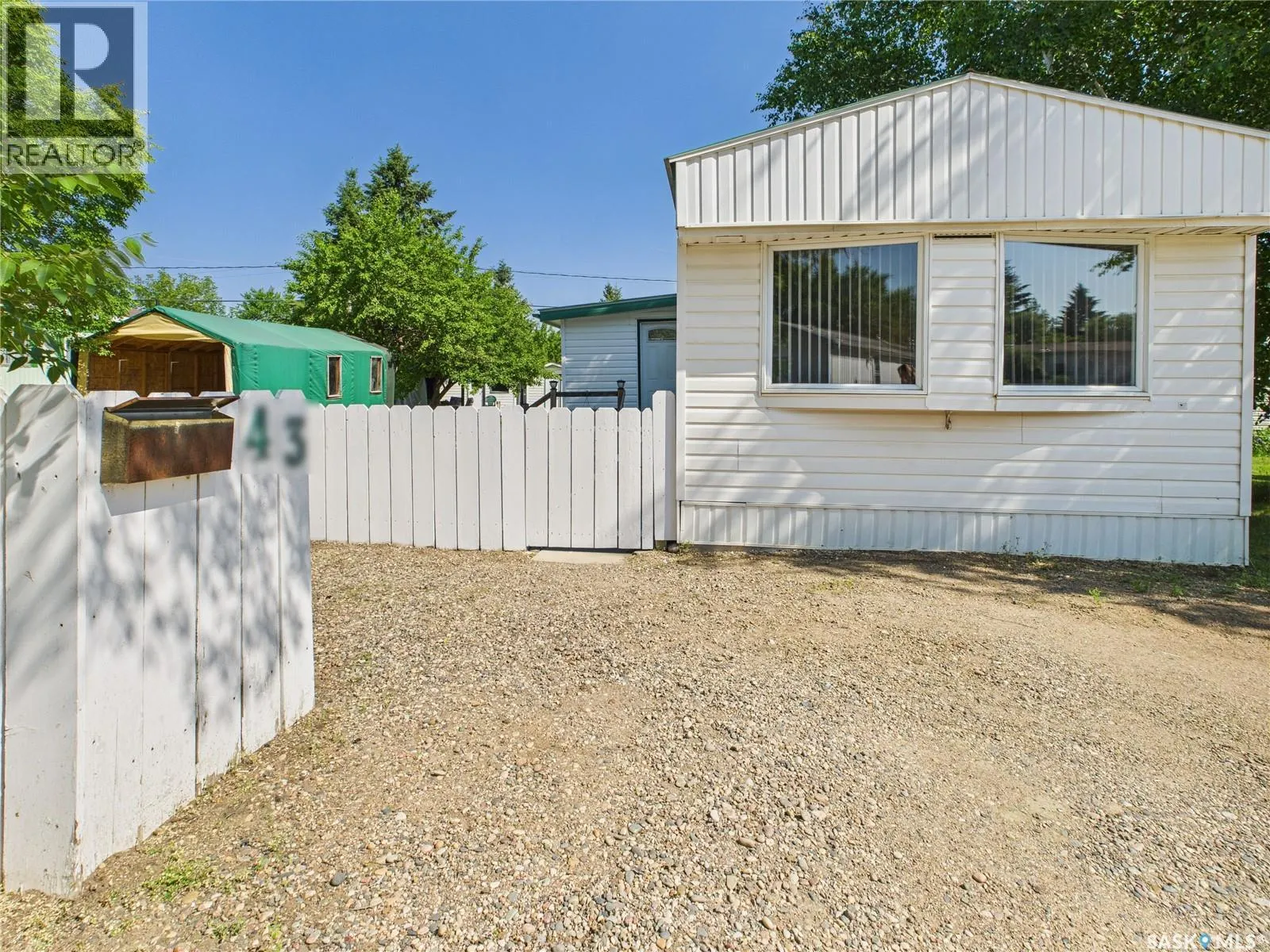 SK 43 Eastview Trailer COURT