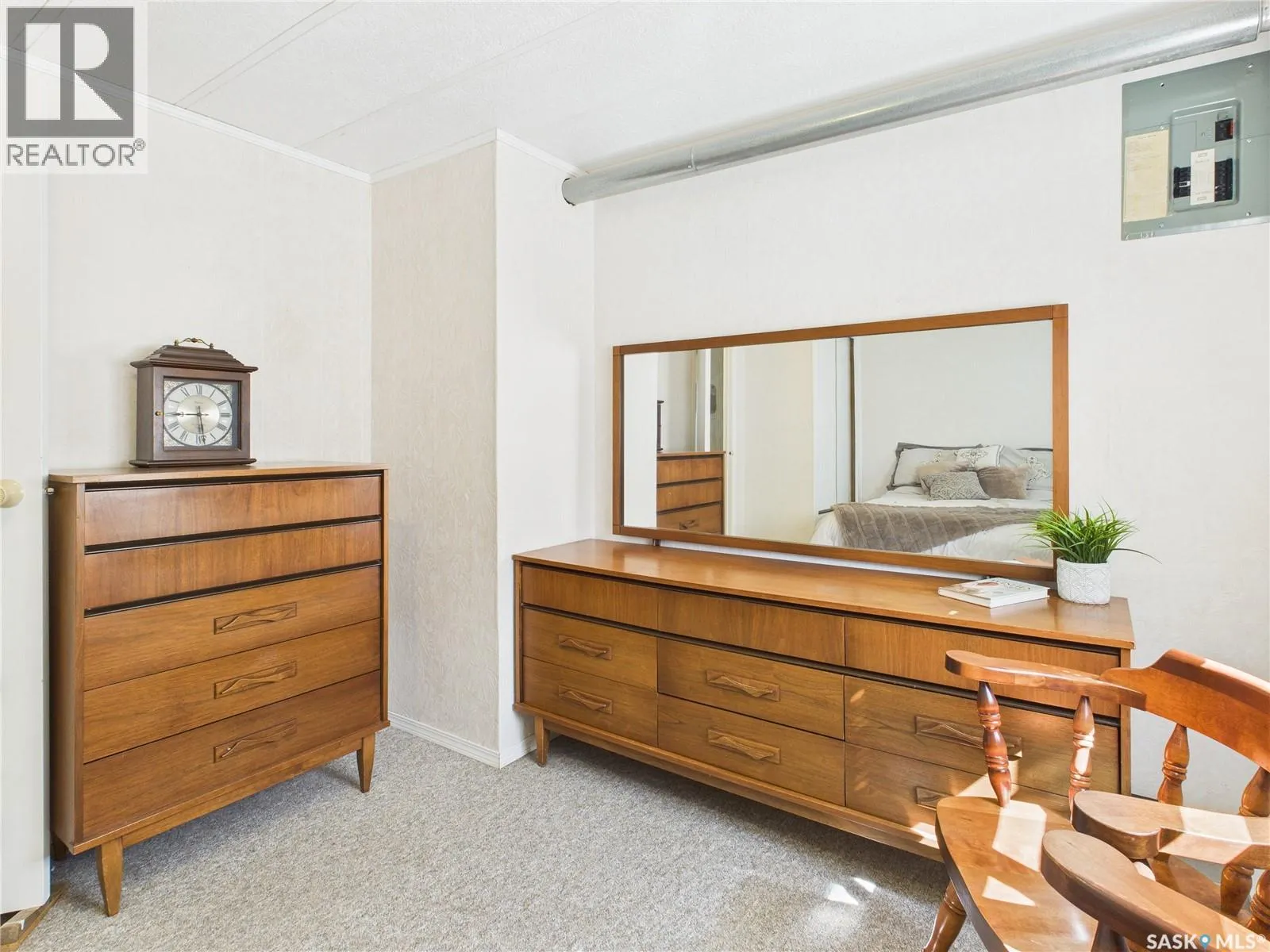 SK 43 Eastview Trailer COURT