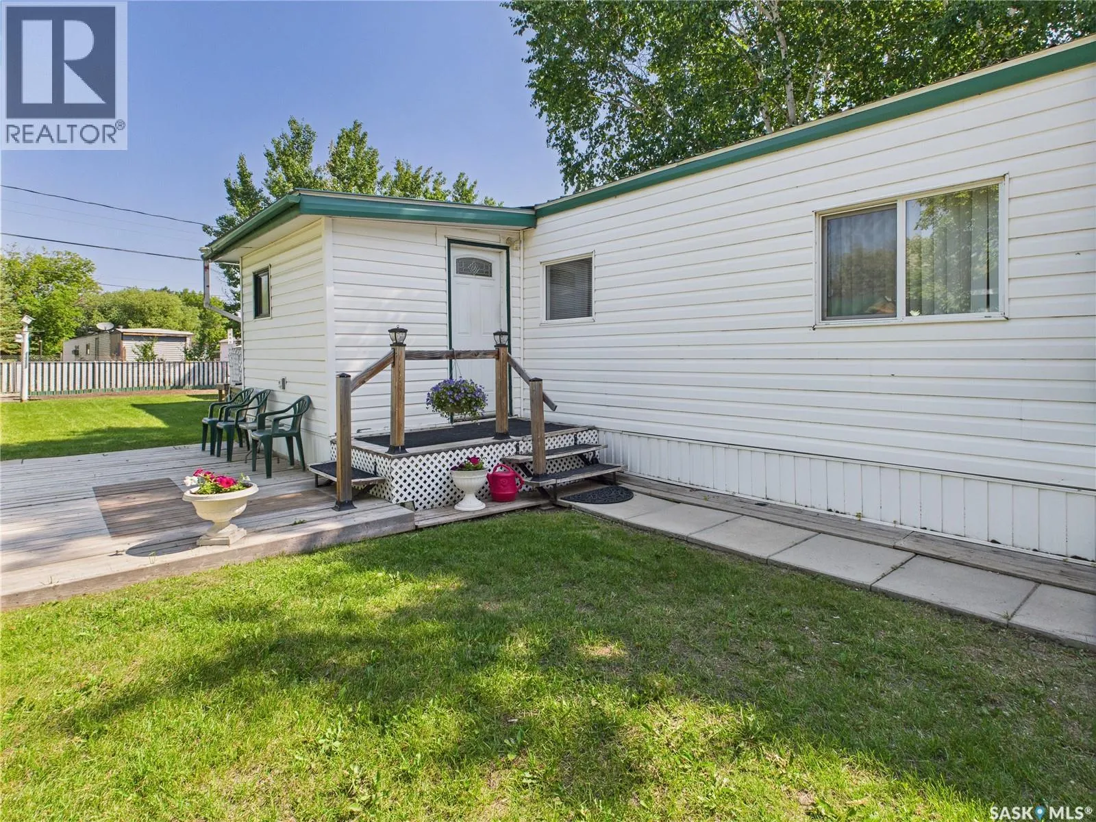 SK 43 Eastview Trailer COURT