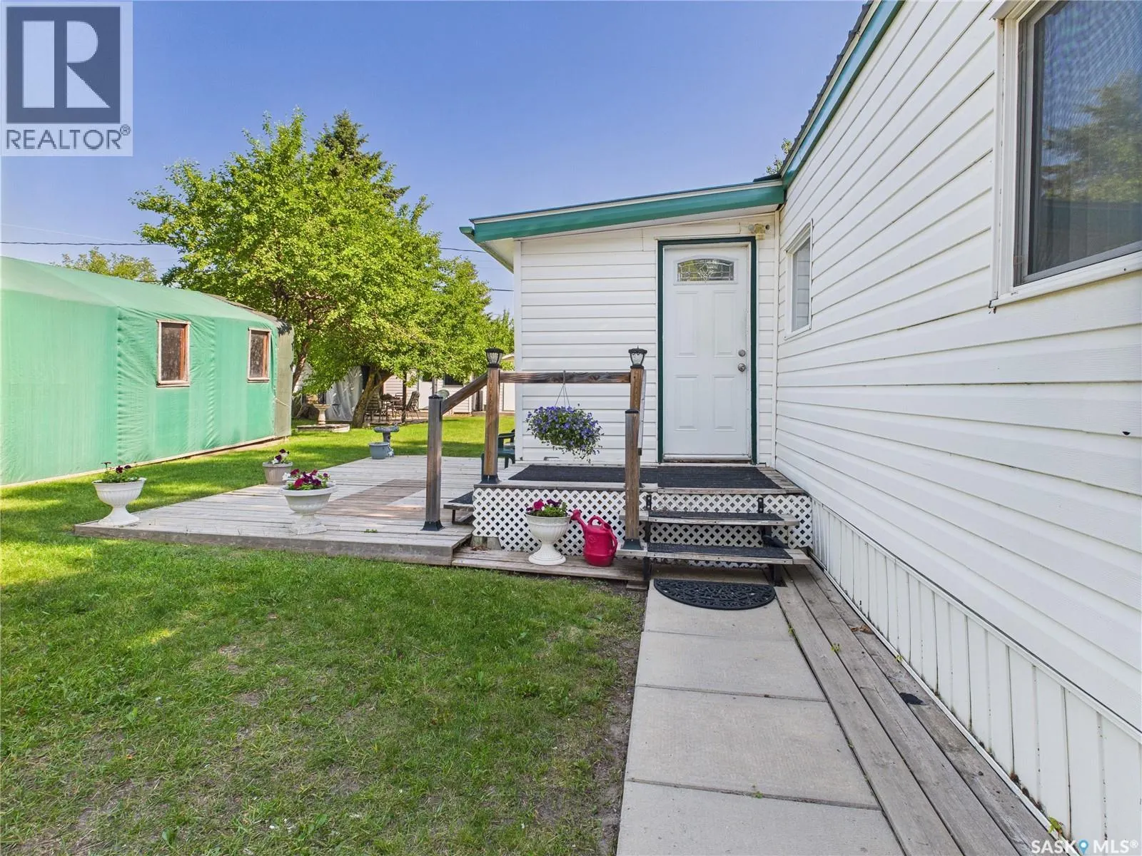 SK 43 Eastview Trailer COURT