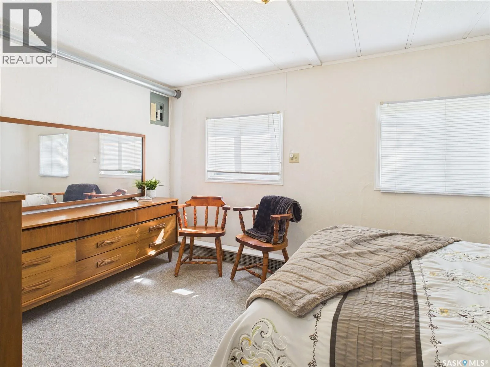 SK 43 Eastview Trailer COURT