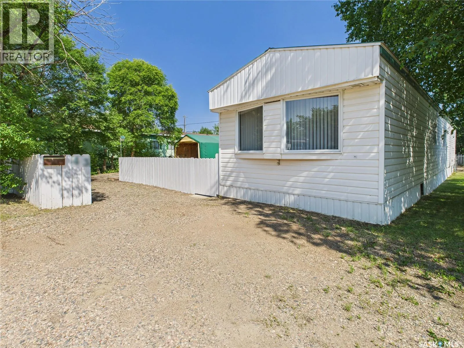 SK 43 Eastview Trailer COURT