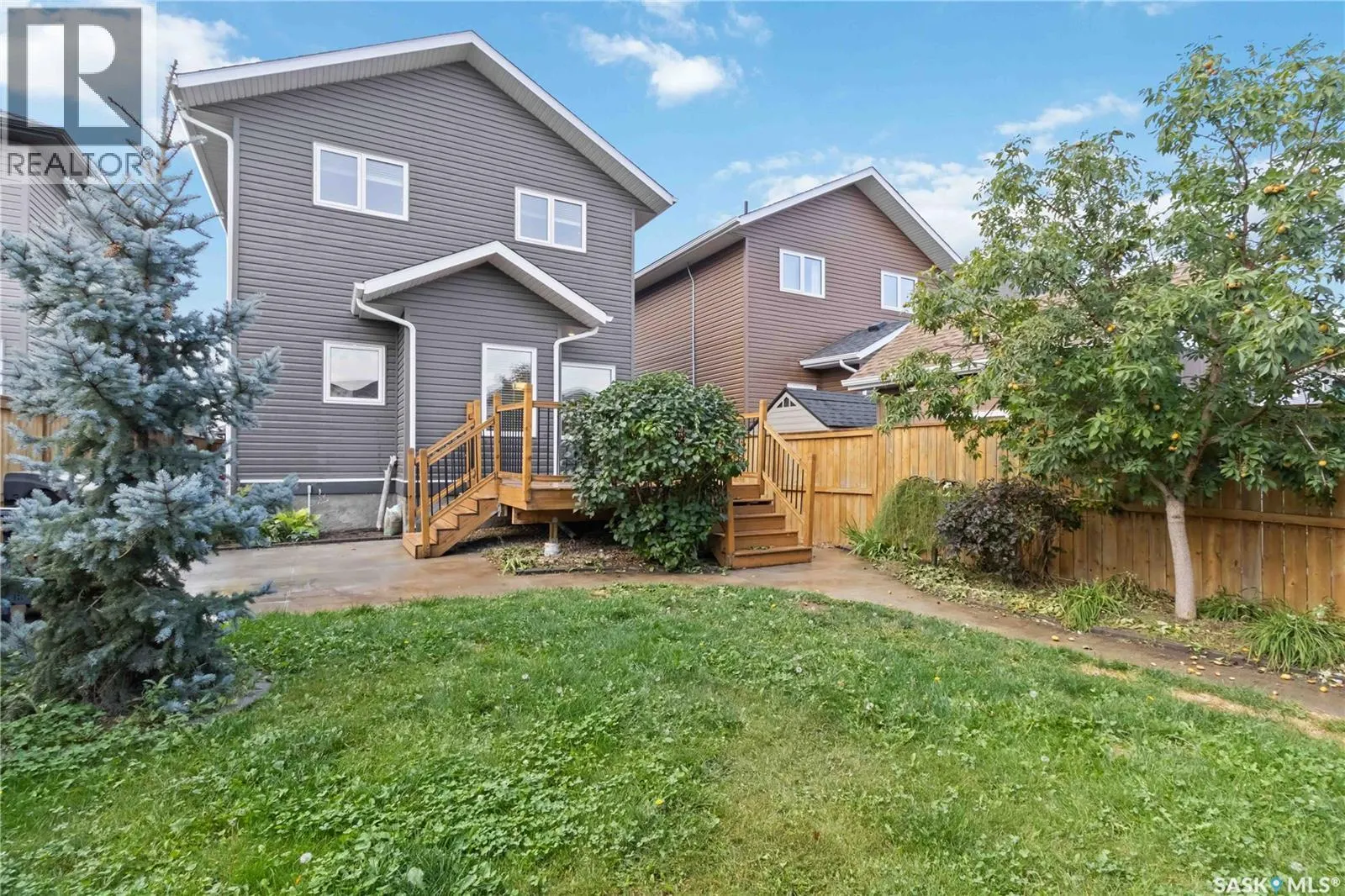 426 Veltkamp CRESCENT