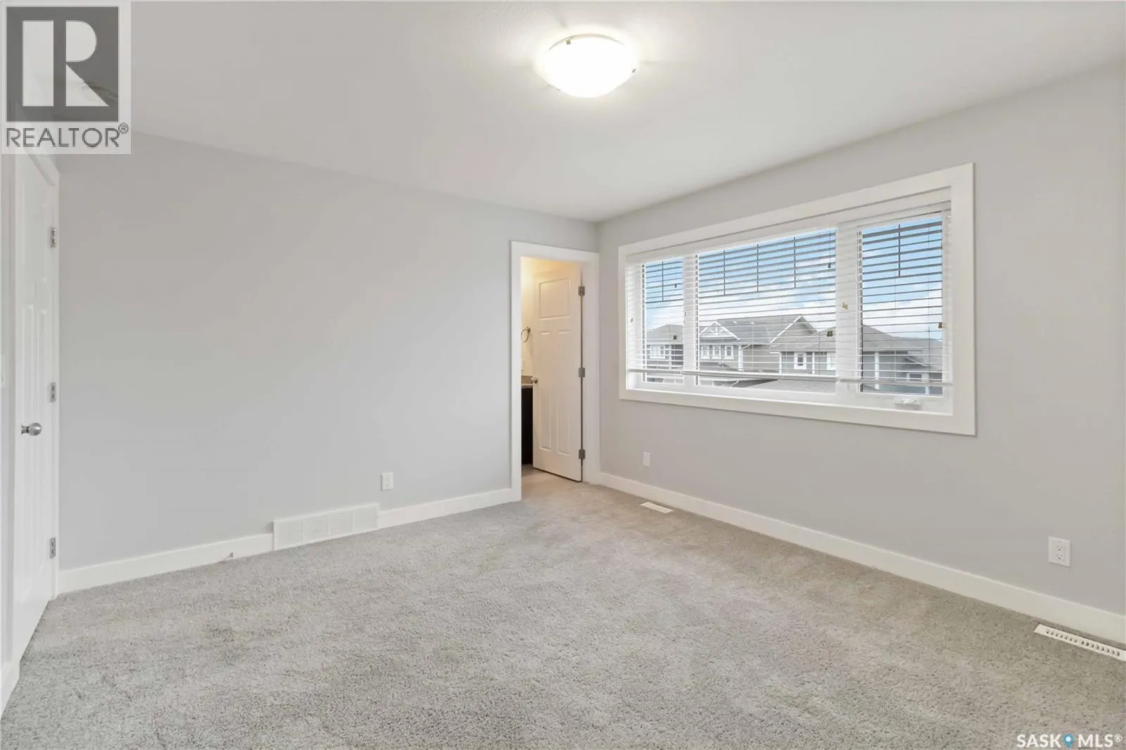 426 Veltkamp CRESCENT