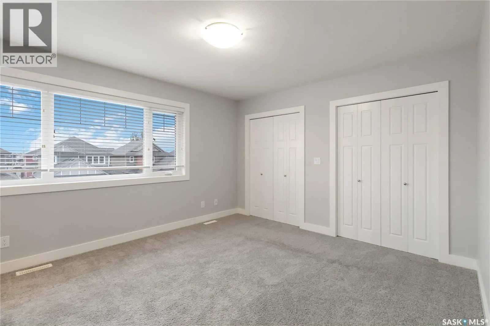 426 Veltkamp CRESCENT