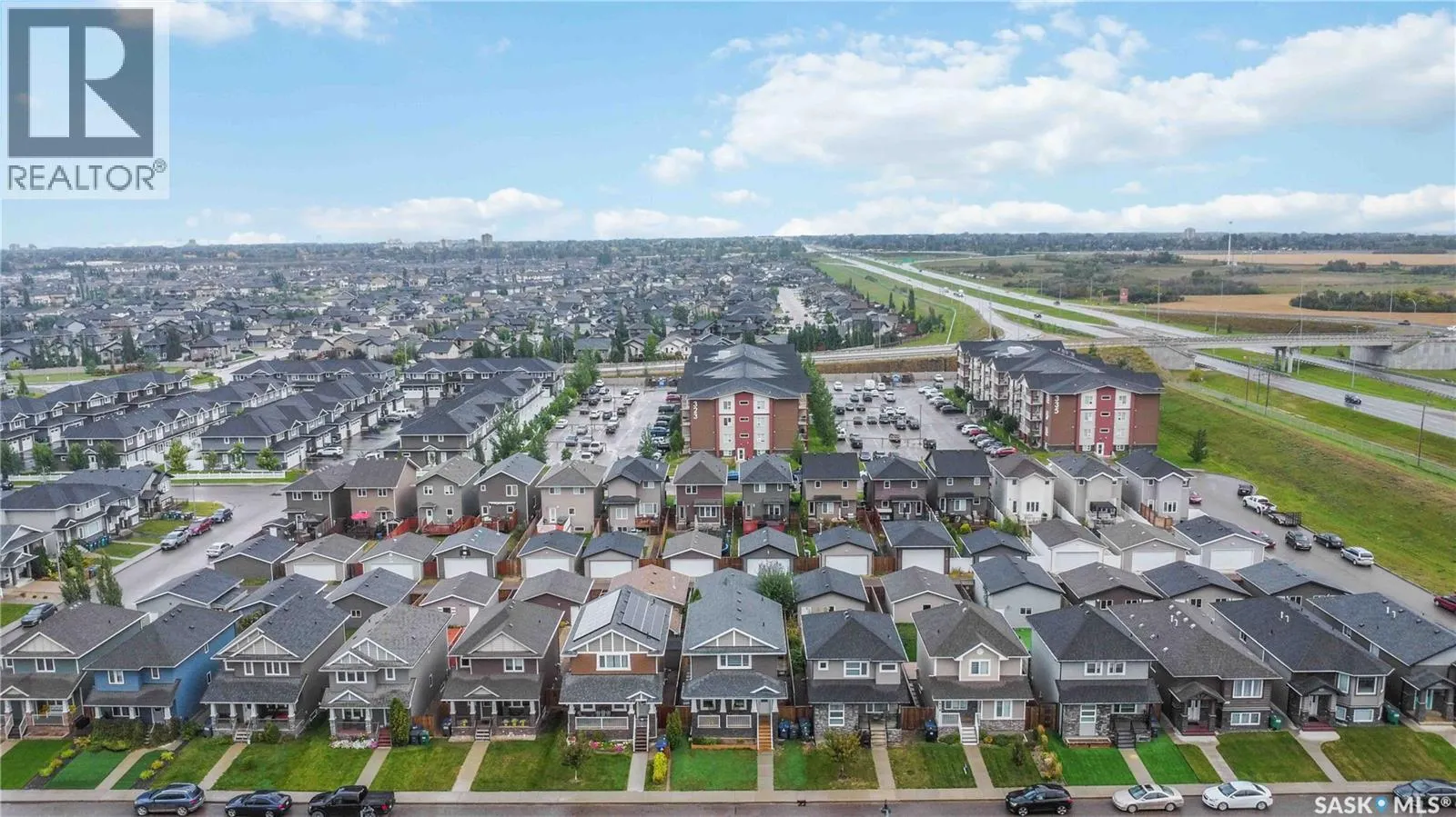 426 Veltkamp CRESCENT