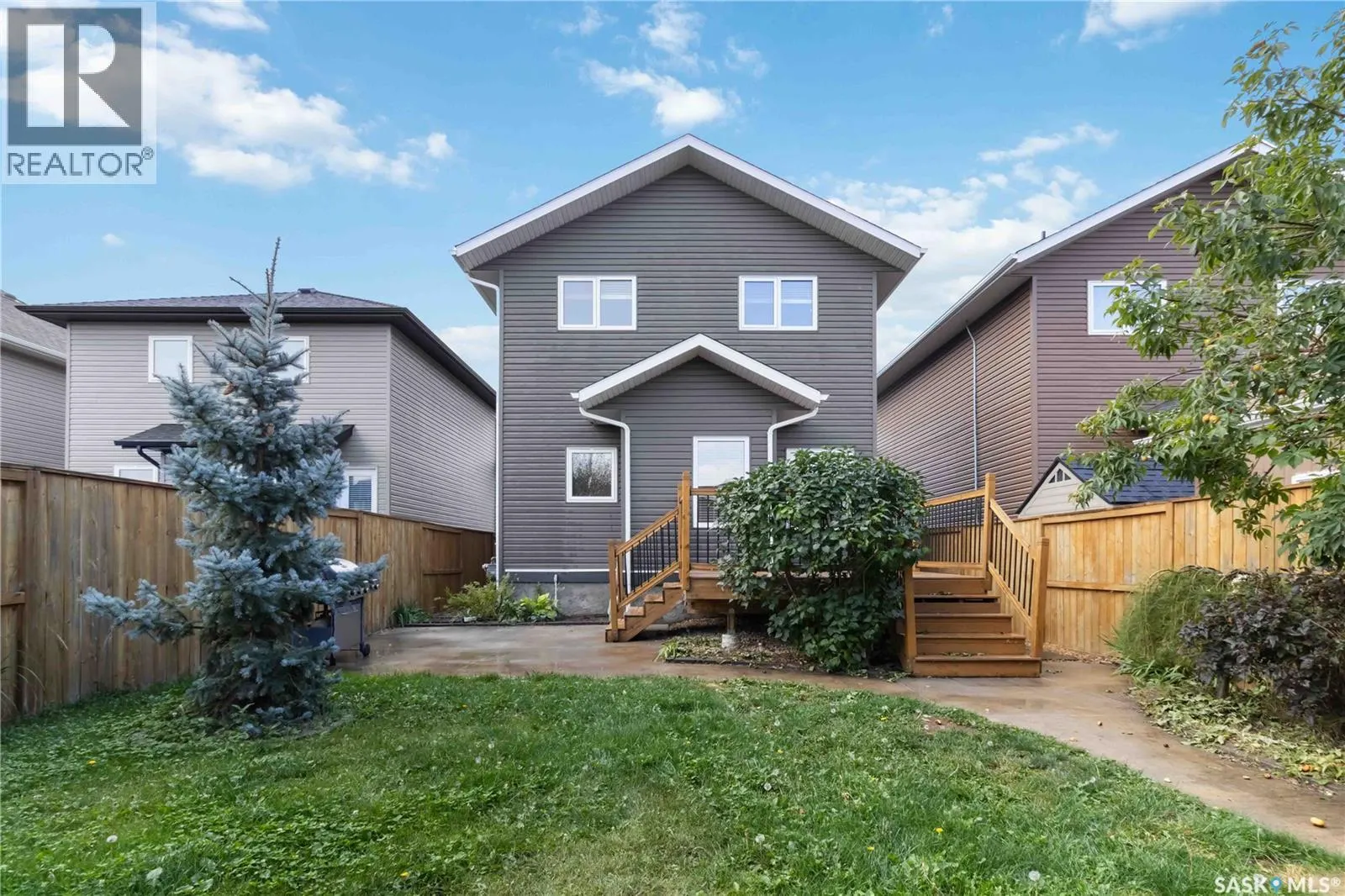 426 Veltkamp CRESCENT