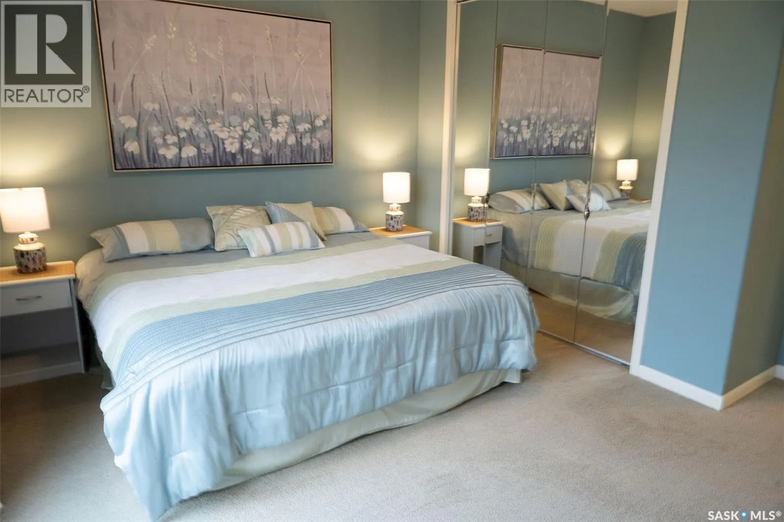 15 Broadway STREET S