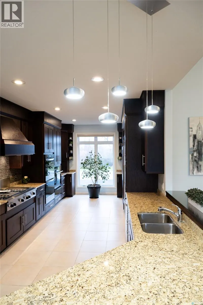 15 Broadway STREET S