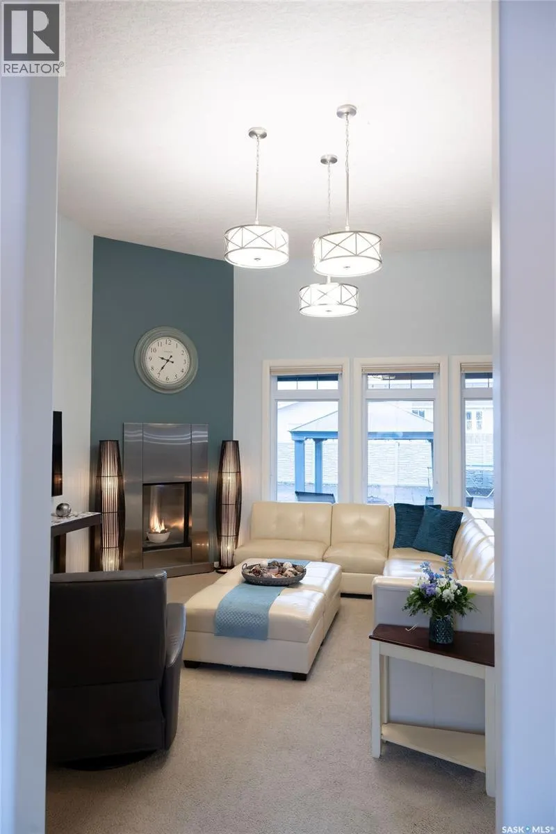 15 Broadway STREET S