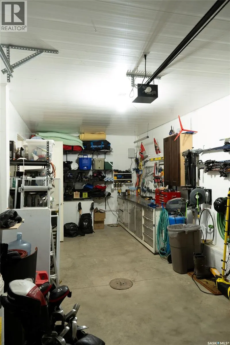 15 Broadway STREET S