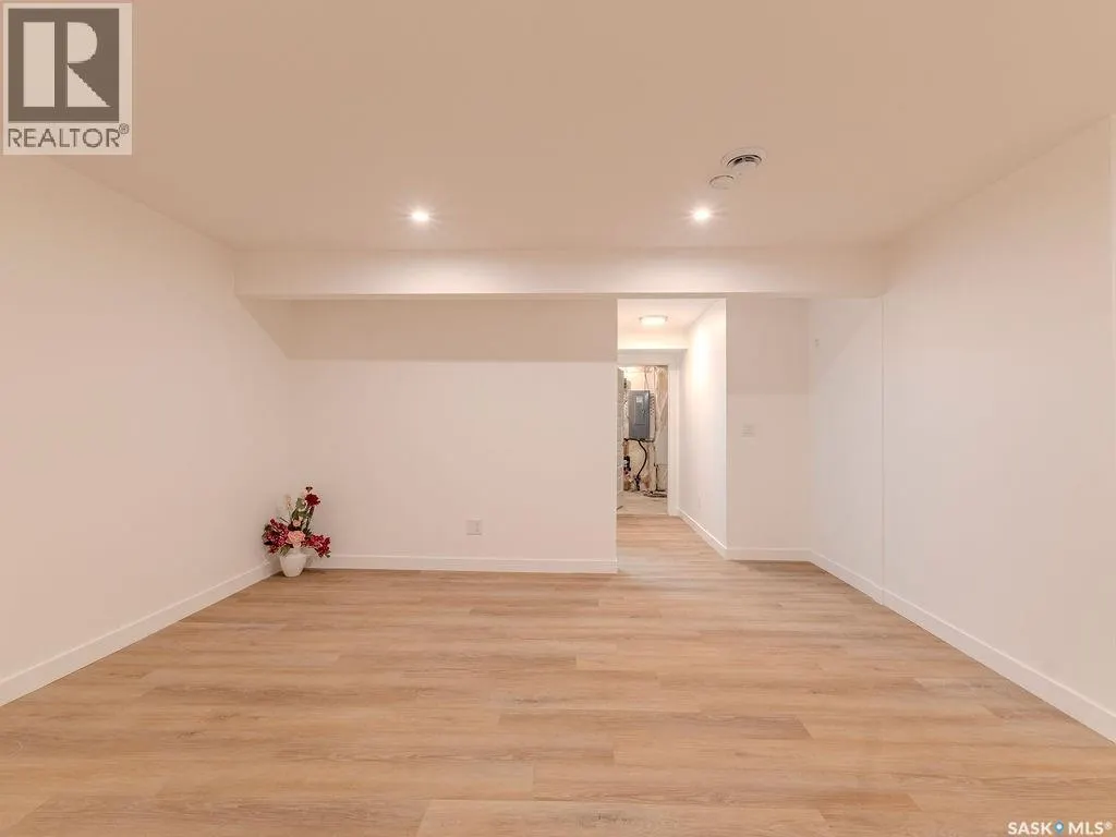 306 Brighton BOULEVARD