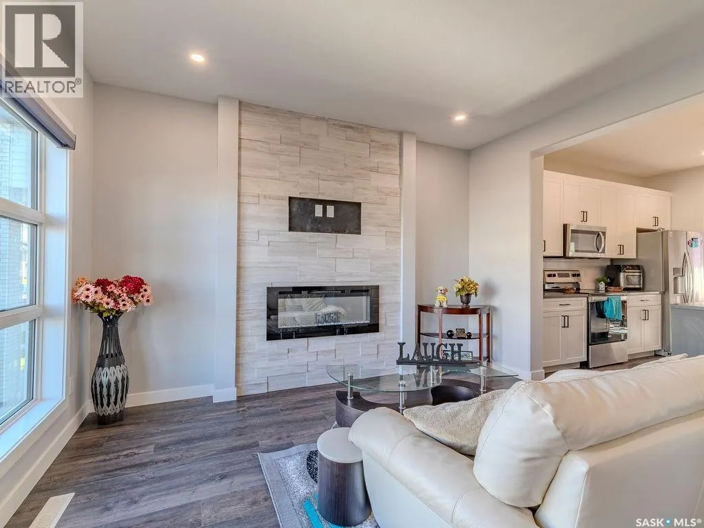 306 Brighton BOULEVARD