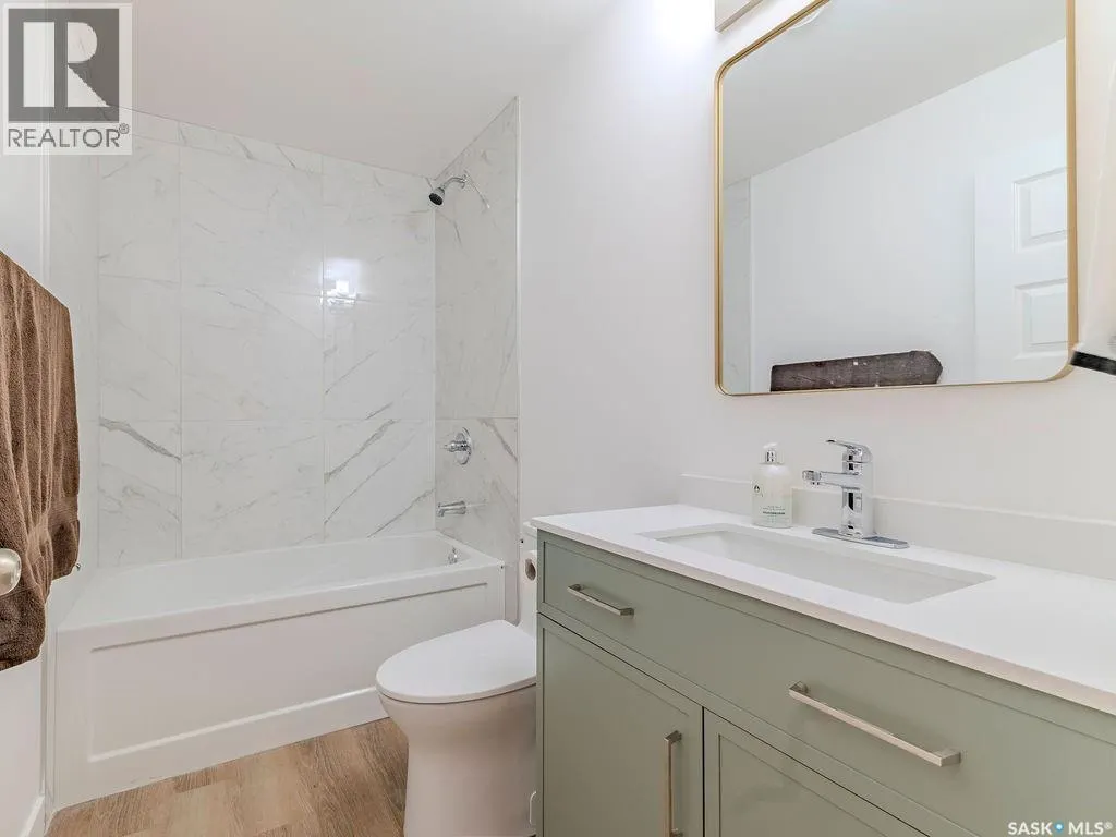 306 Brighton BOULEVARD