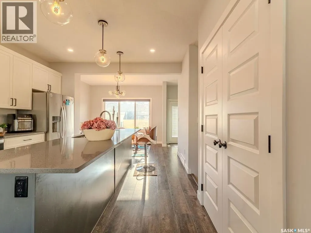 306 Brighton BOULEVARD