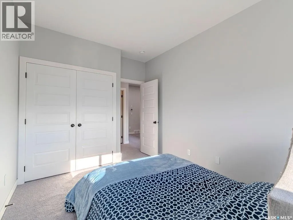 306 Brighton BOULEVARD