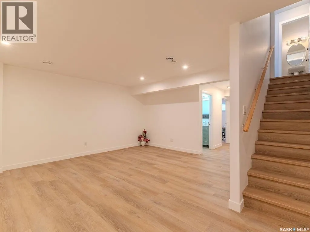 306 Brighton BOULEVARD