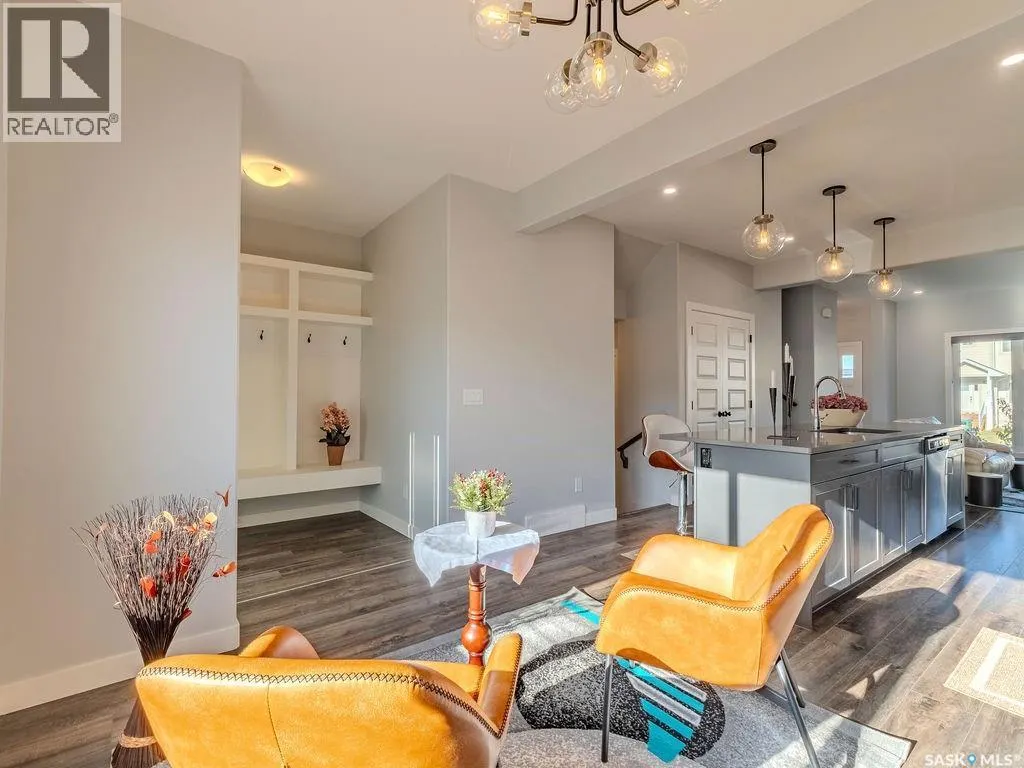 306 Brighton BOULEVARD