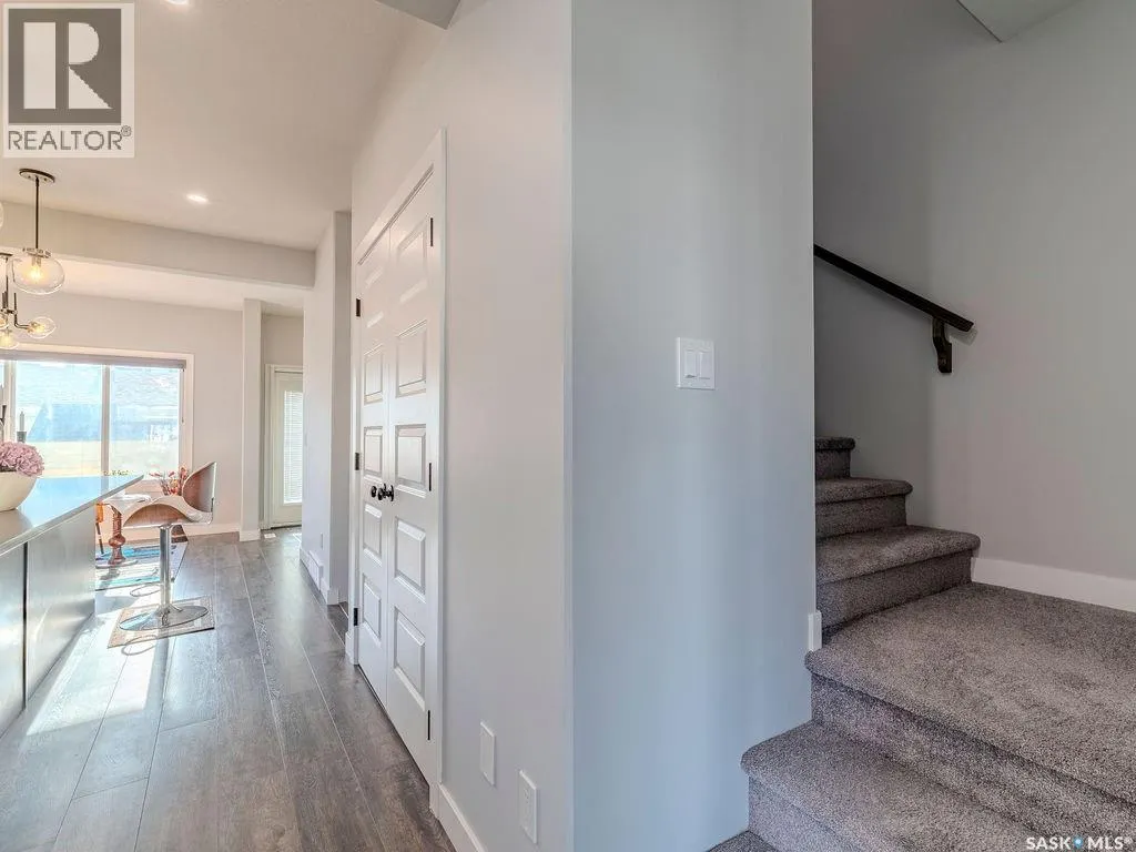 306 Brighton BOULEVARD