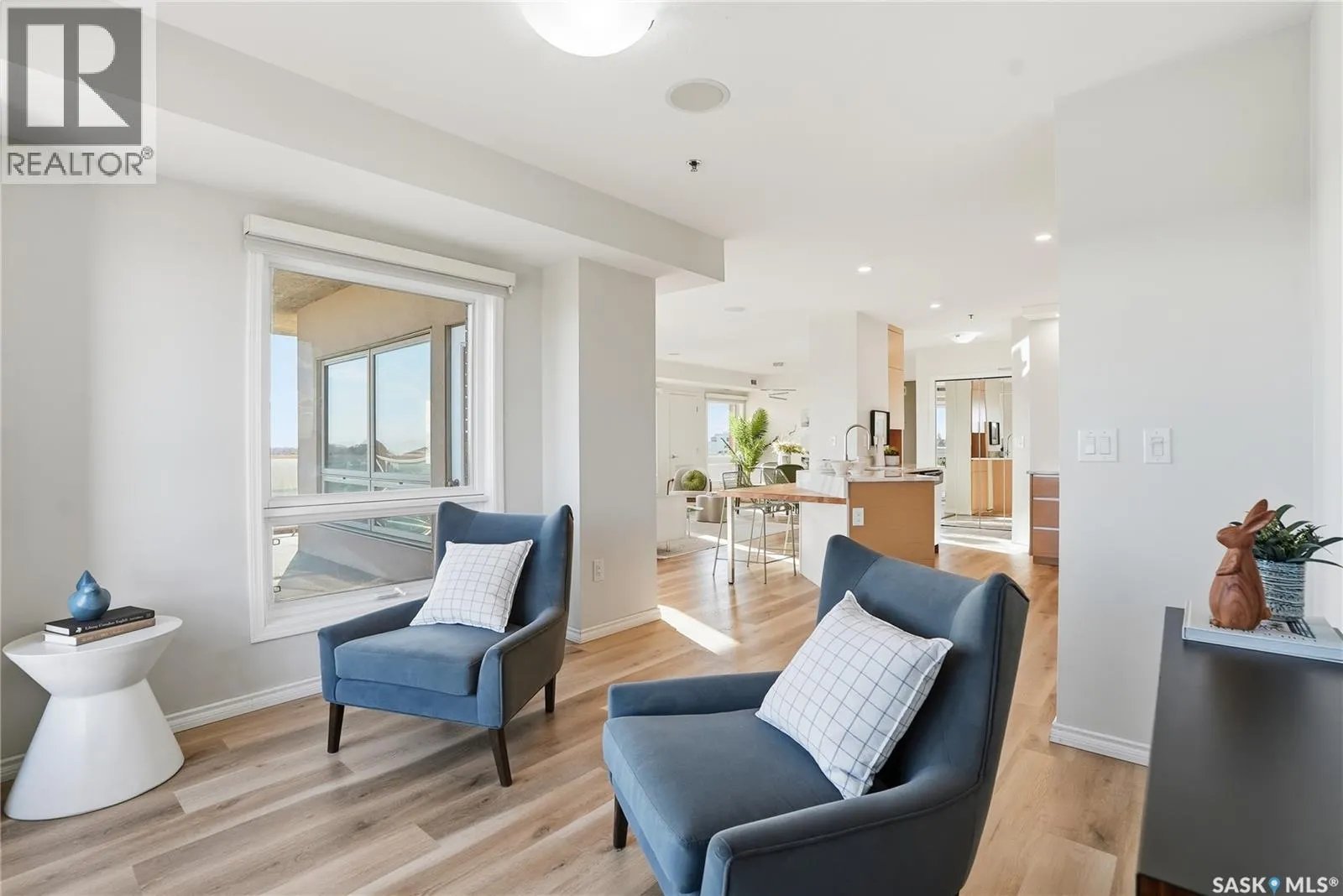 1308 902 Spadina CRESCENT E