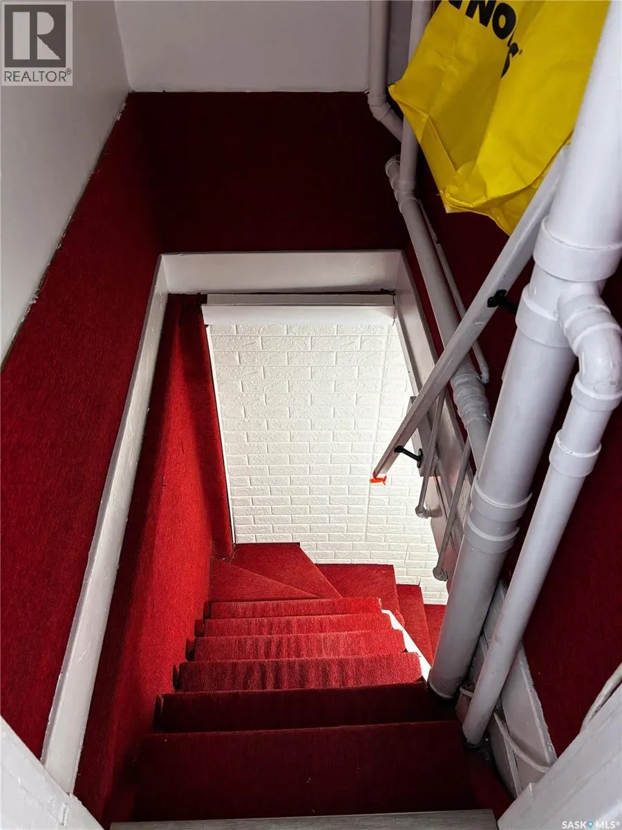 1503 Broadway AVENUE