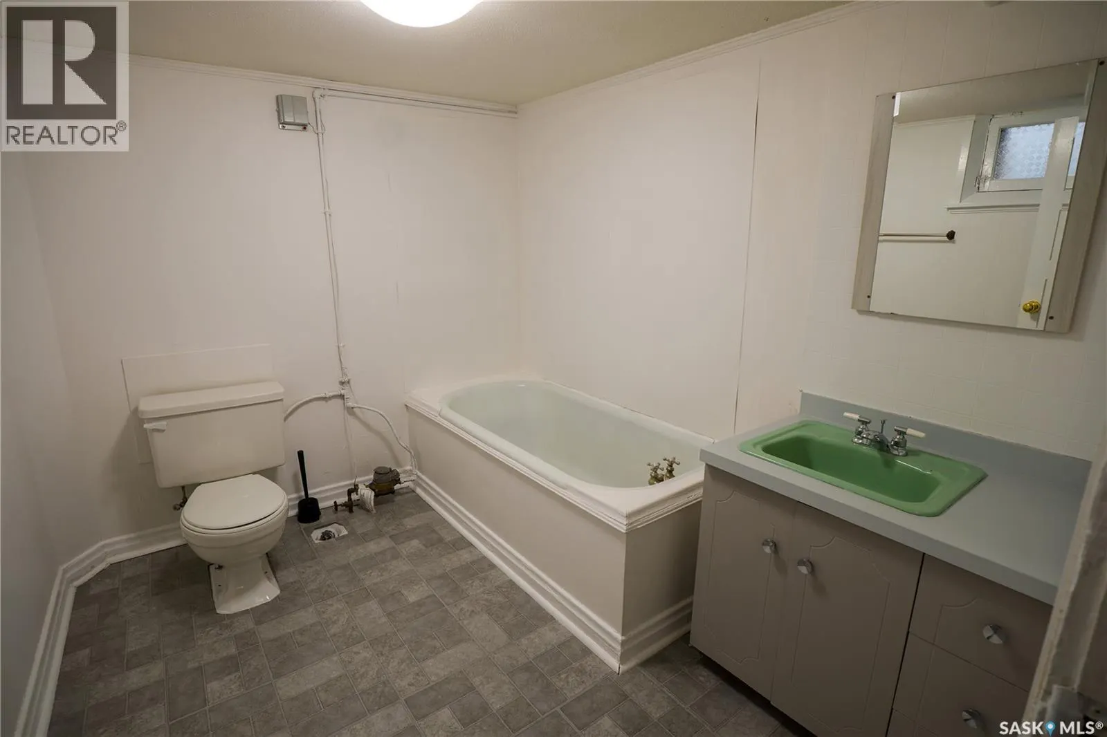 1503 Broadway AVENUE