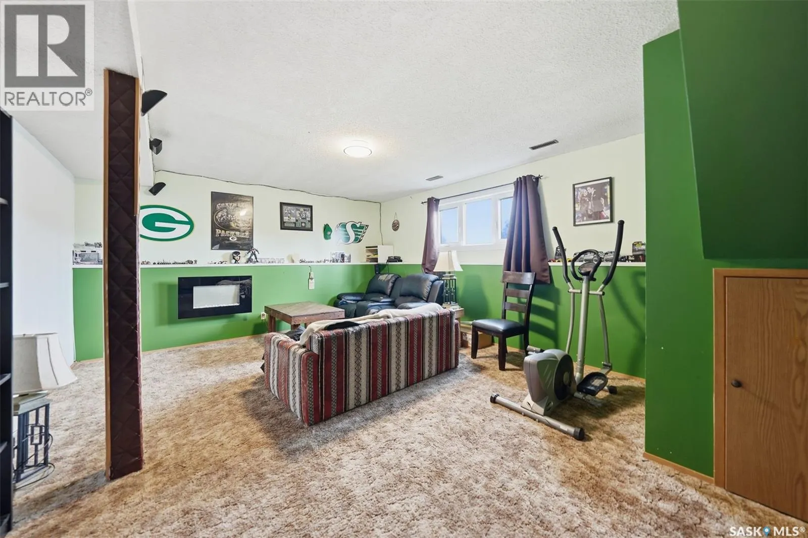 127 Nesbitt CRESCENT