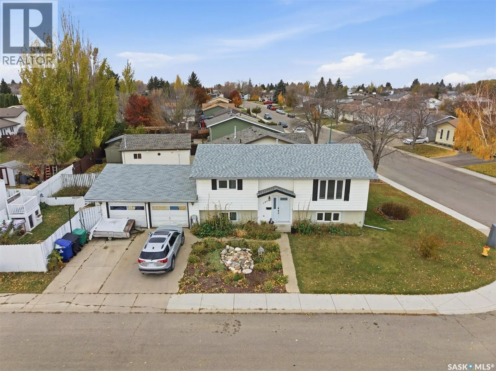 127 Nesbitt CRESCENT